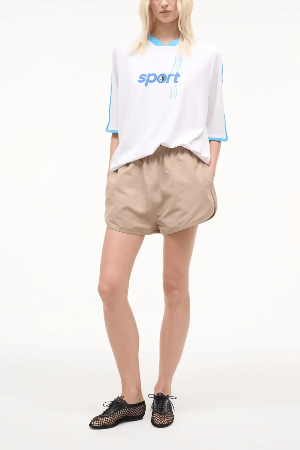 Anchor Short in Desert - Image 2
