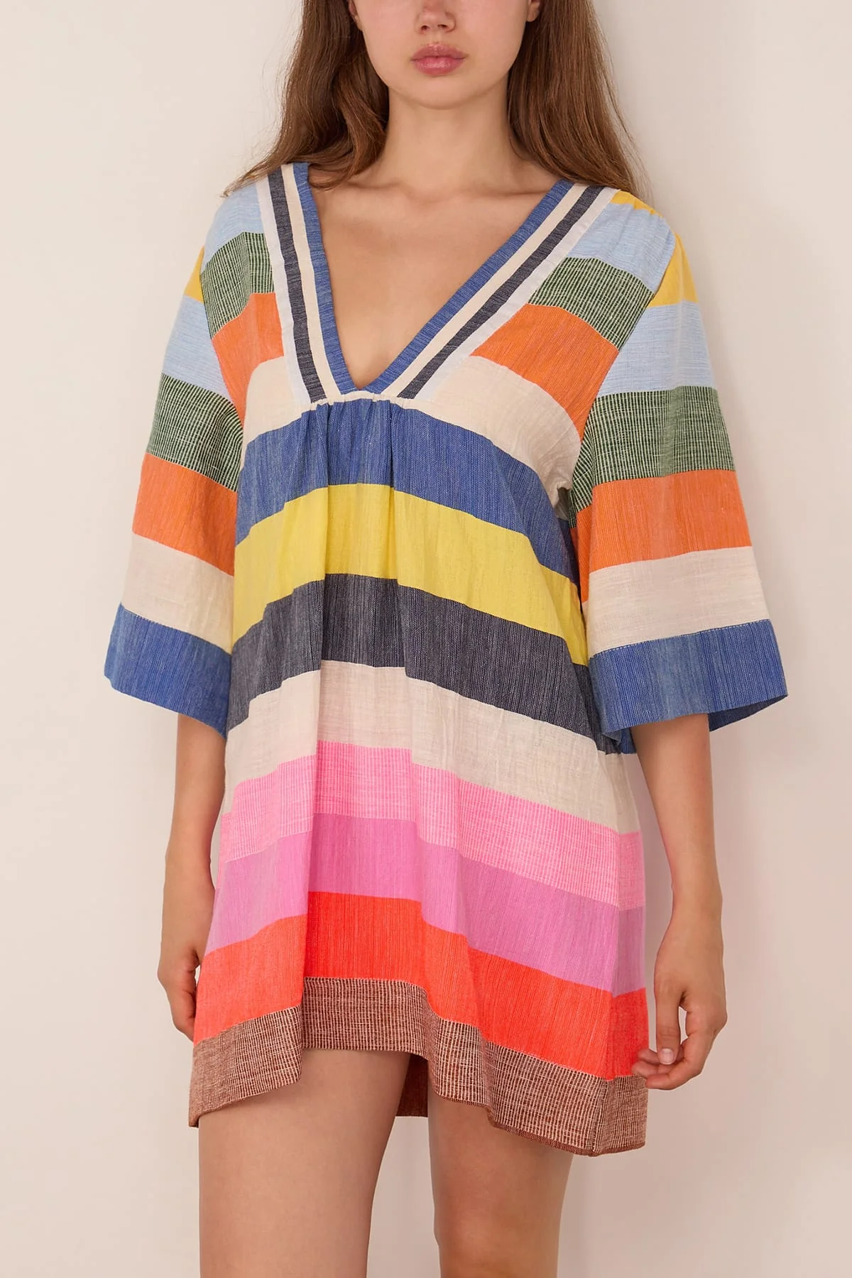 Belkis V-Neck Caftan in Pariti Fiesta - Image 3