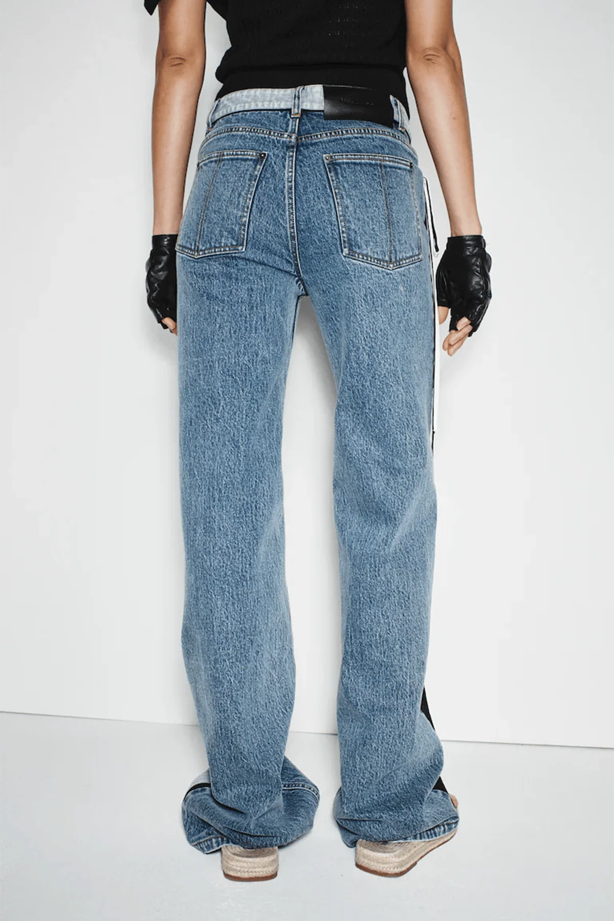 Ben Jeans in Dark Stone Wash/White - Image 4