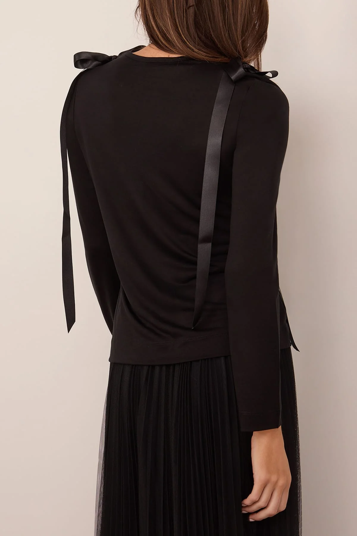 Bow Ribbon Tail Long Sleeve T-Shirt in Black - Image 4