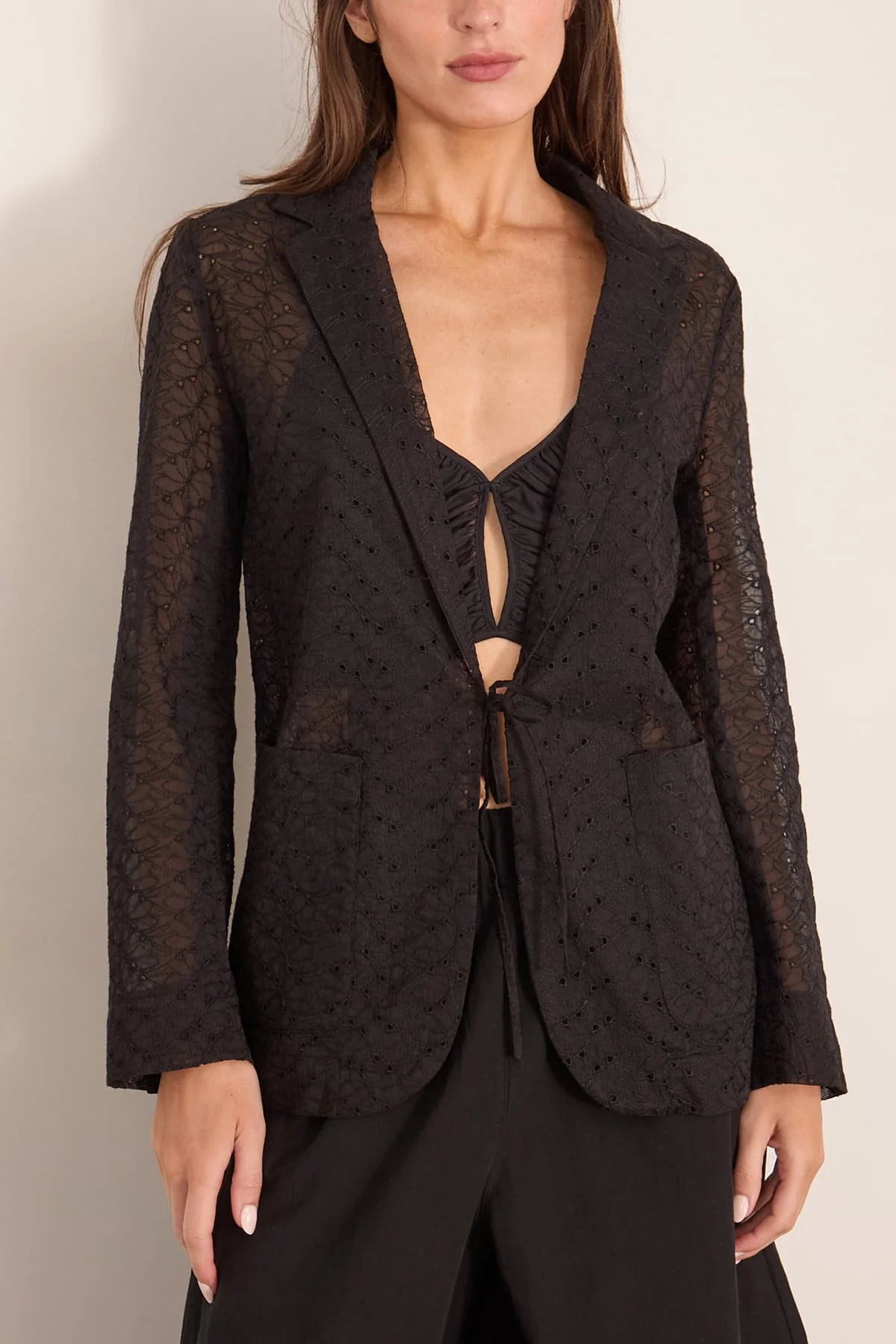 Broderie Anglaise Embroidery Jacket in Noir - Image 3