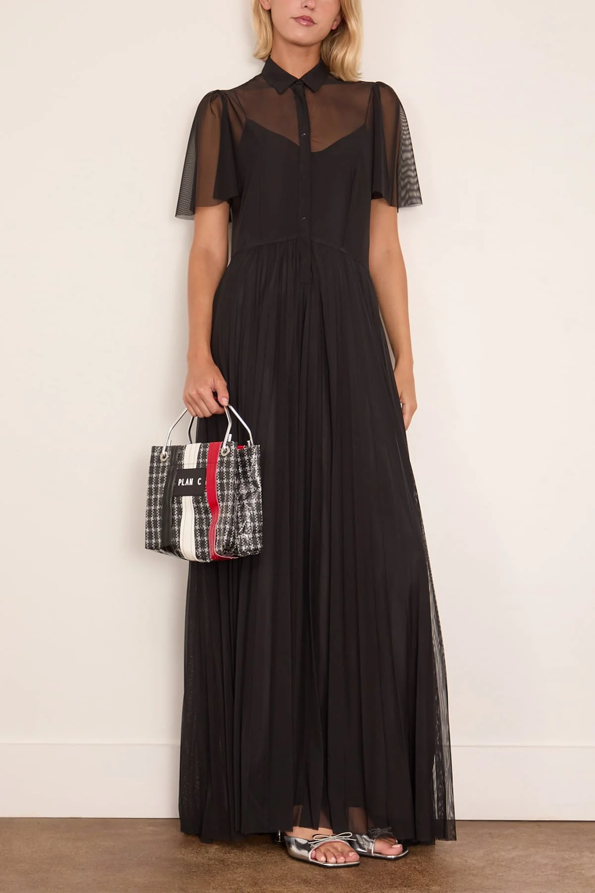Chic Tulle Plisse Dress in Noir - Image 2