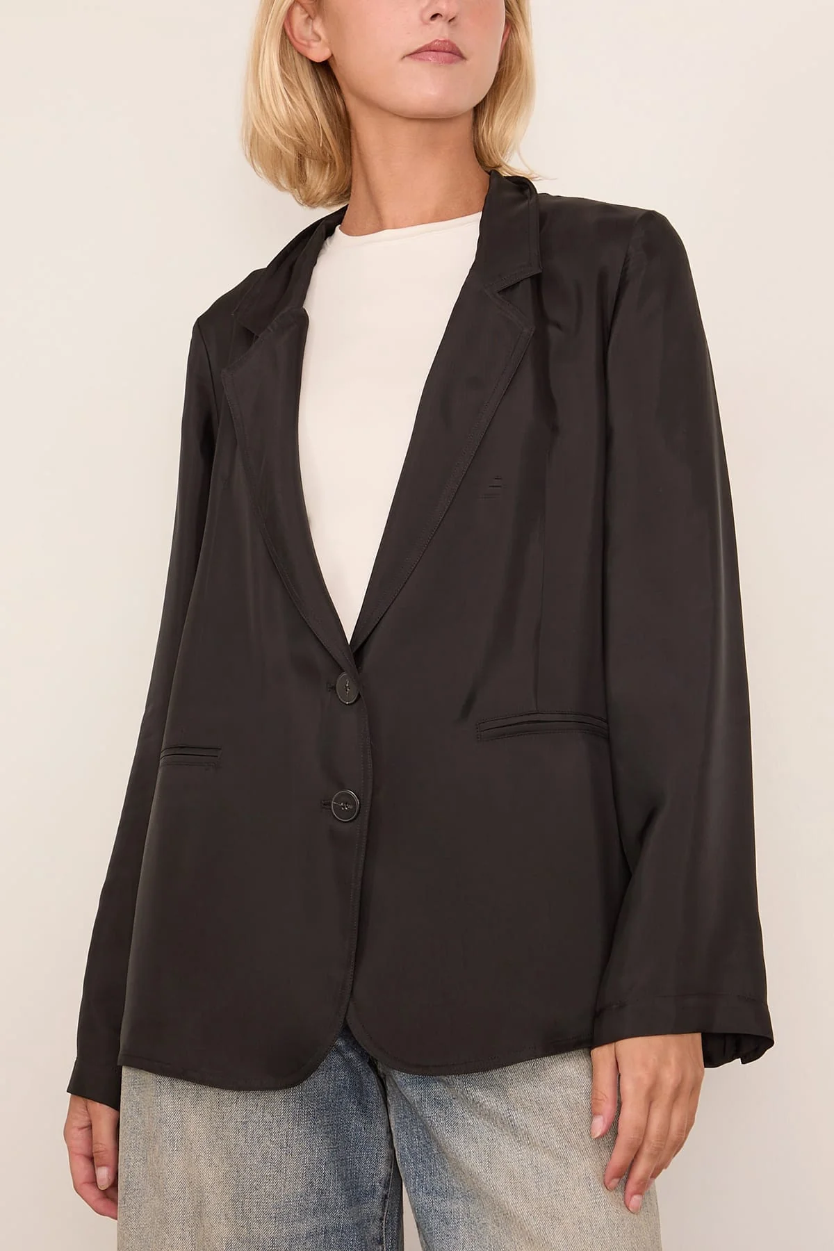 Chic Twill Jacket in Noir - Image 3