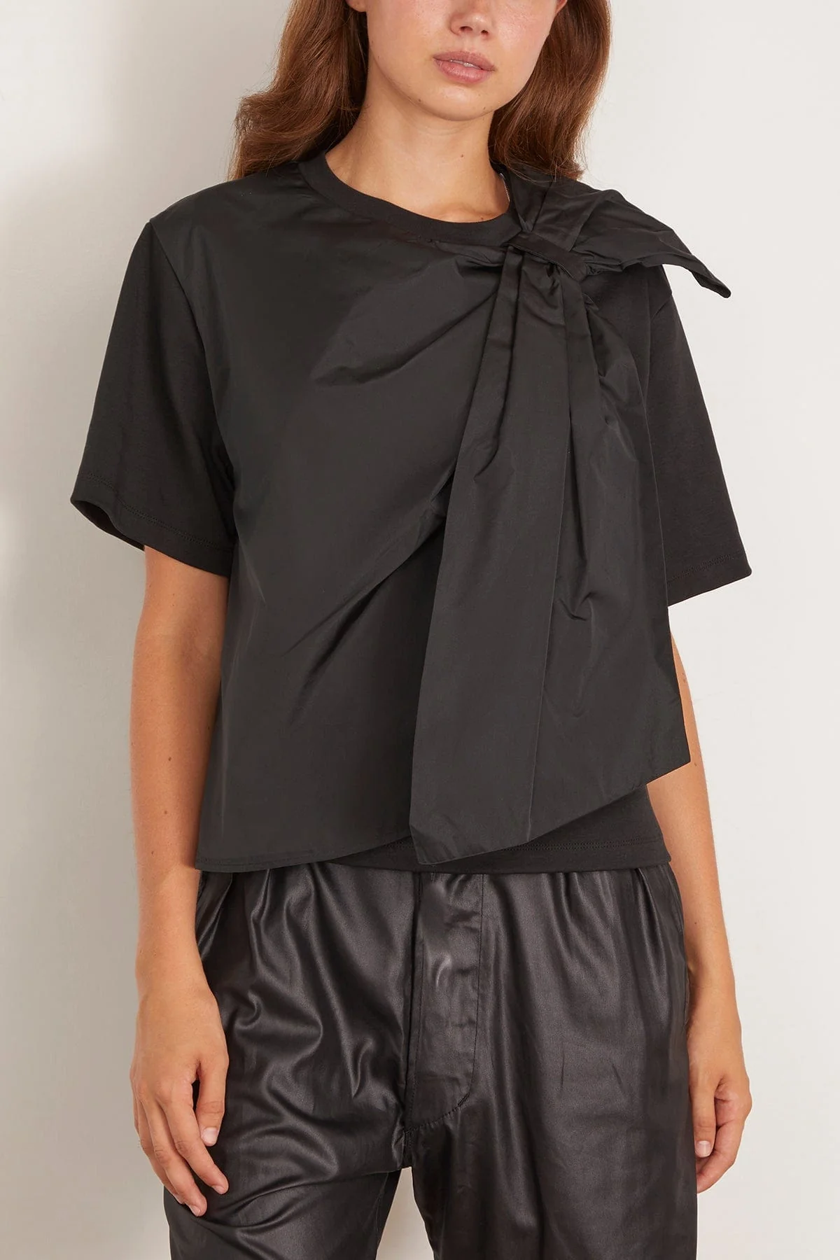 Colle Knitted Blouse in Black - Image 3
