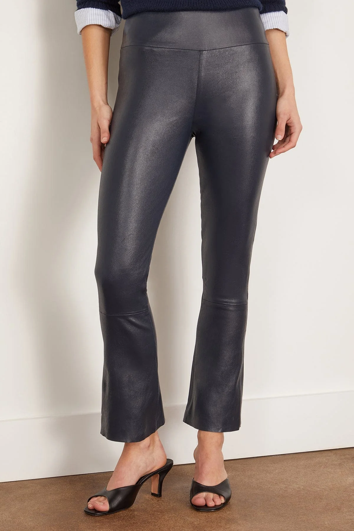 Crop Flare in Midnight - Image 3