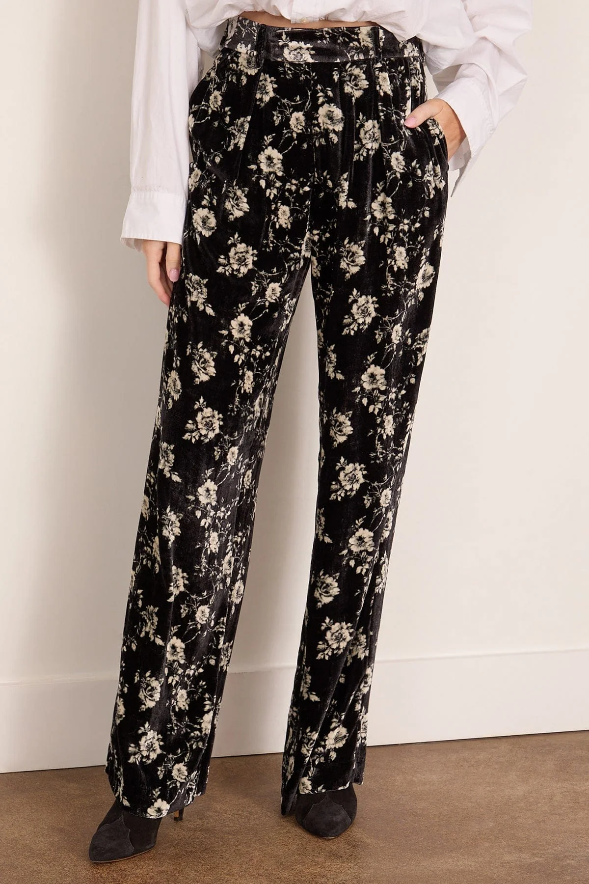 Double Pleat Trouser in Floral on Black - Image 3