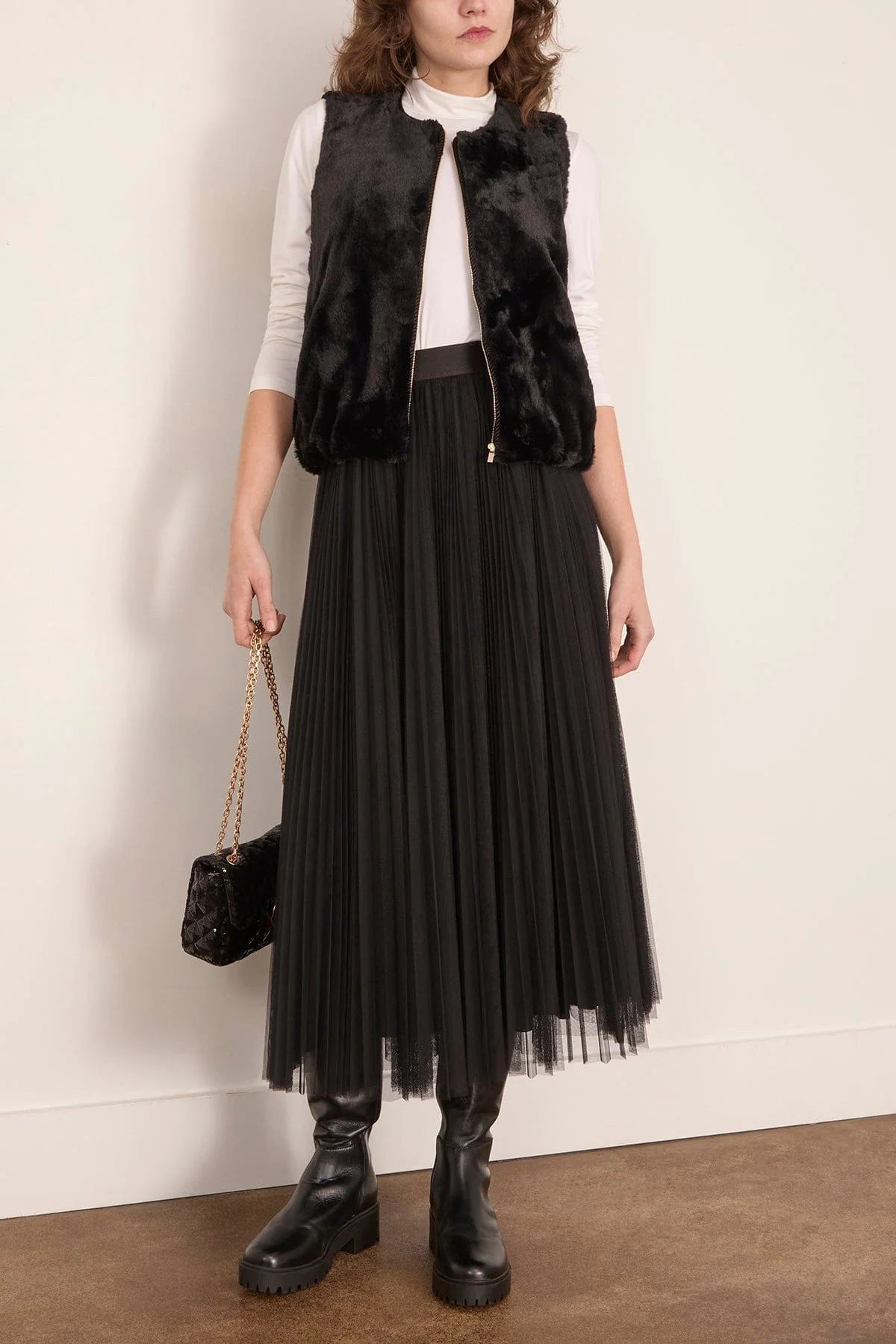 Eco Fur Vest in Noir - Image 2