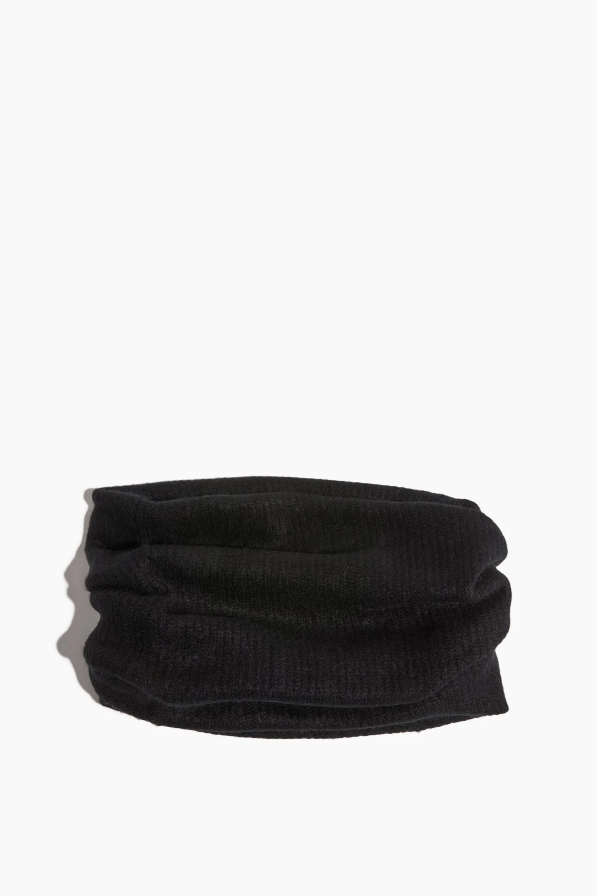 Emry Scarf in Black