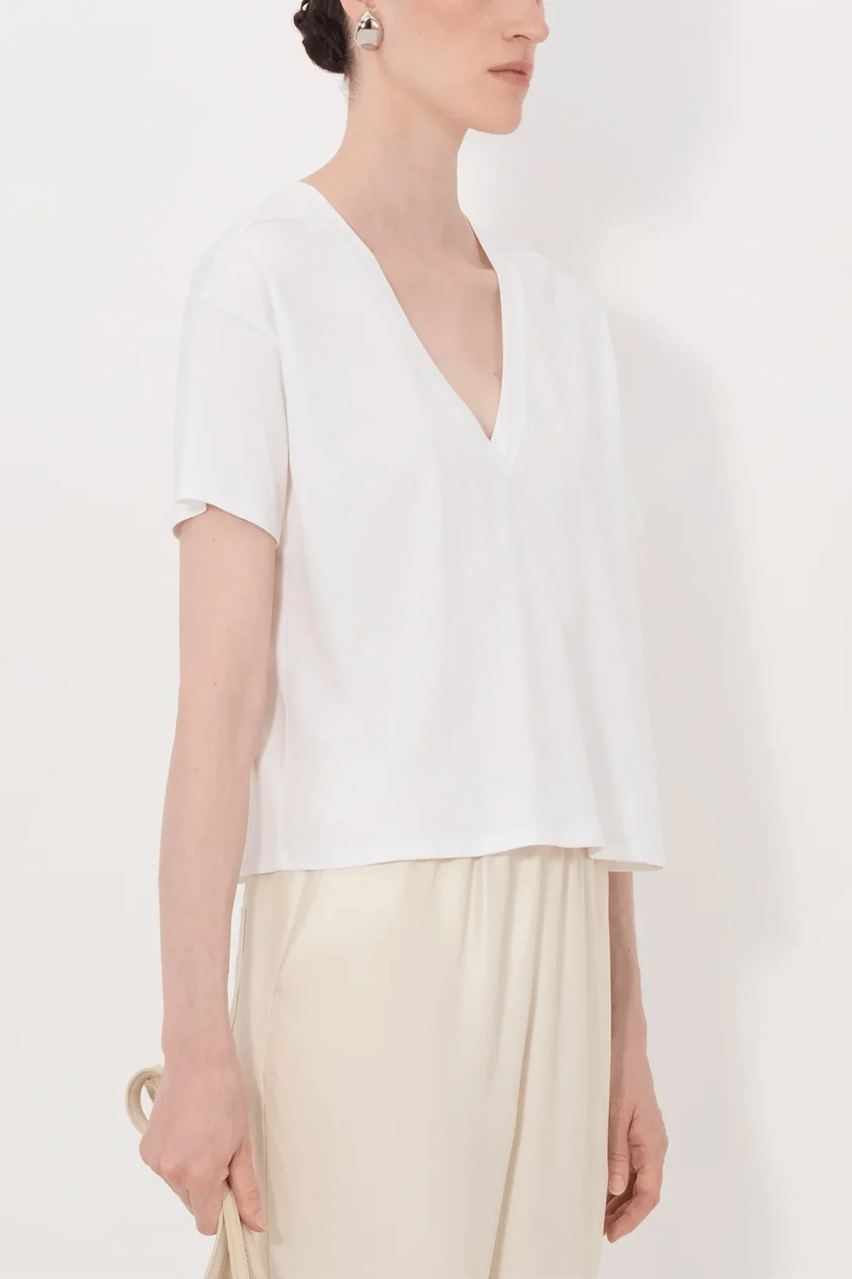 Faaa V Neck T-Shirt in White - Image 3