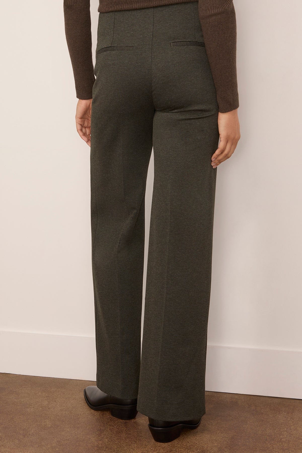 Faru Pant in Kaki - Image 4