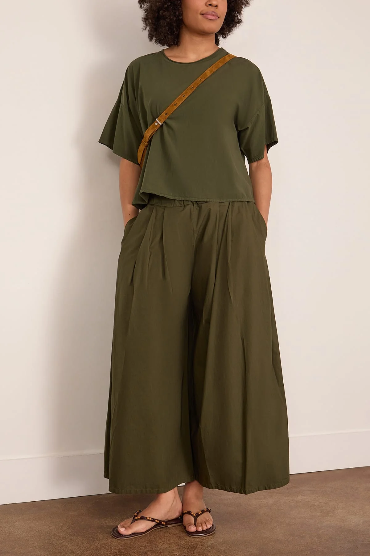 Maglia Frida Light in Olive - Image 2