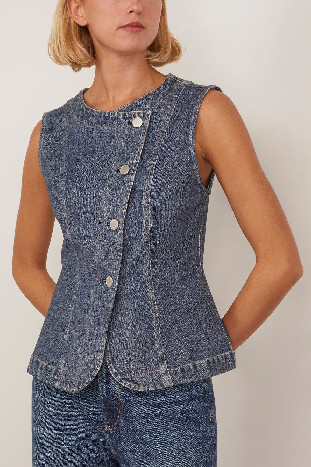 Miramar Ponte Olivia Vest in Woodside - Image 3