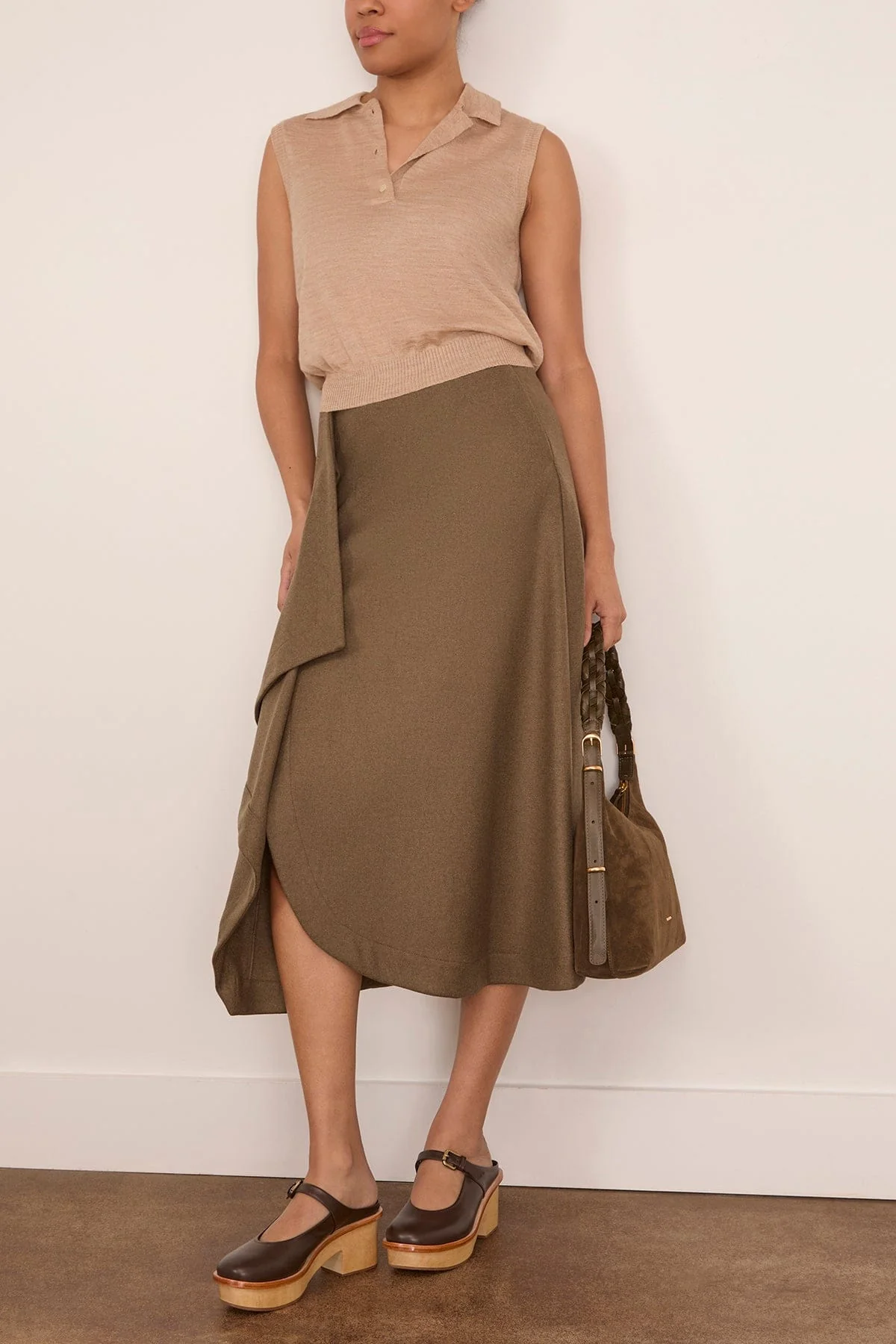 Pola Vest in Brown - Image 2