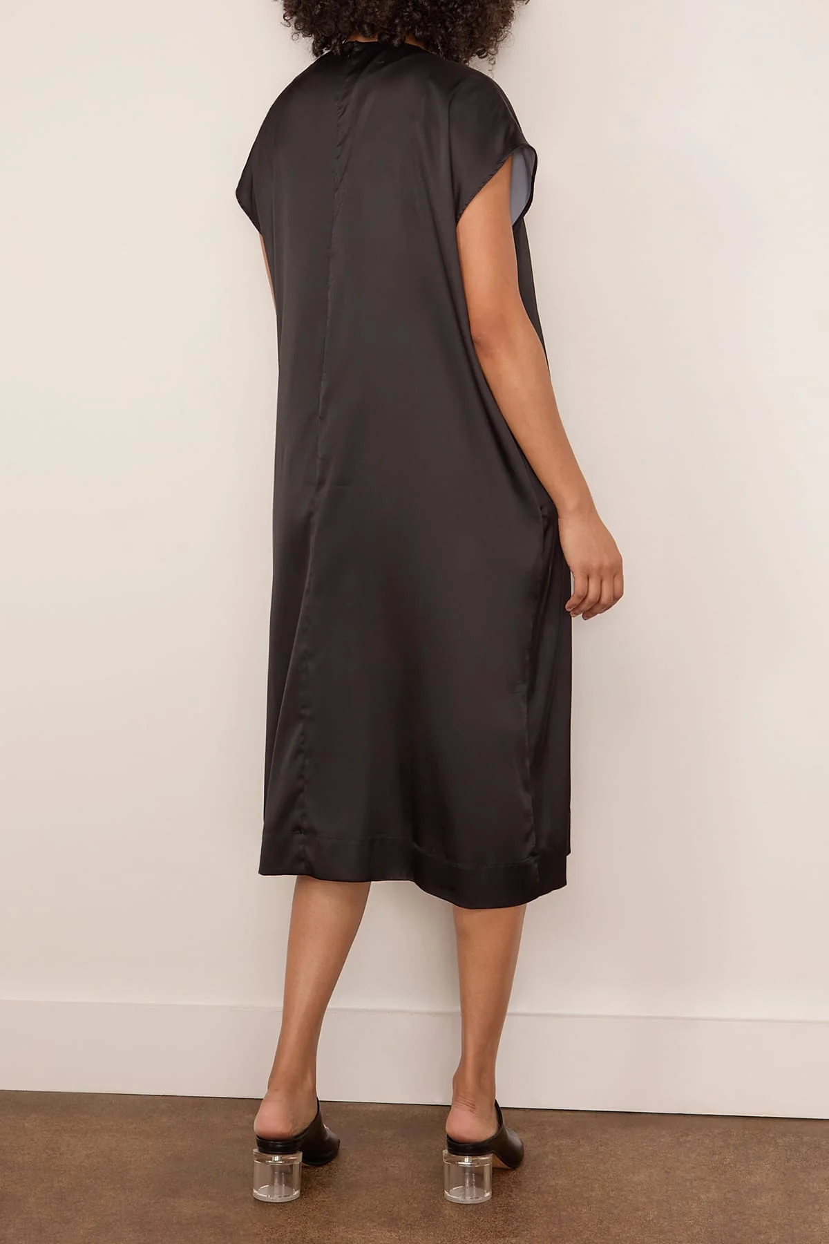 Poppy Motif Smock Dress in Black - Image 4
