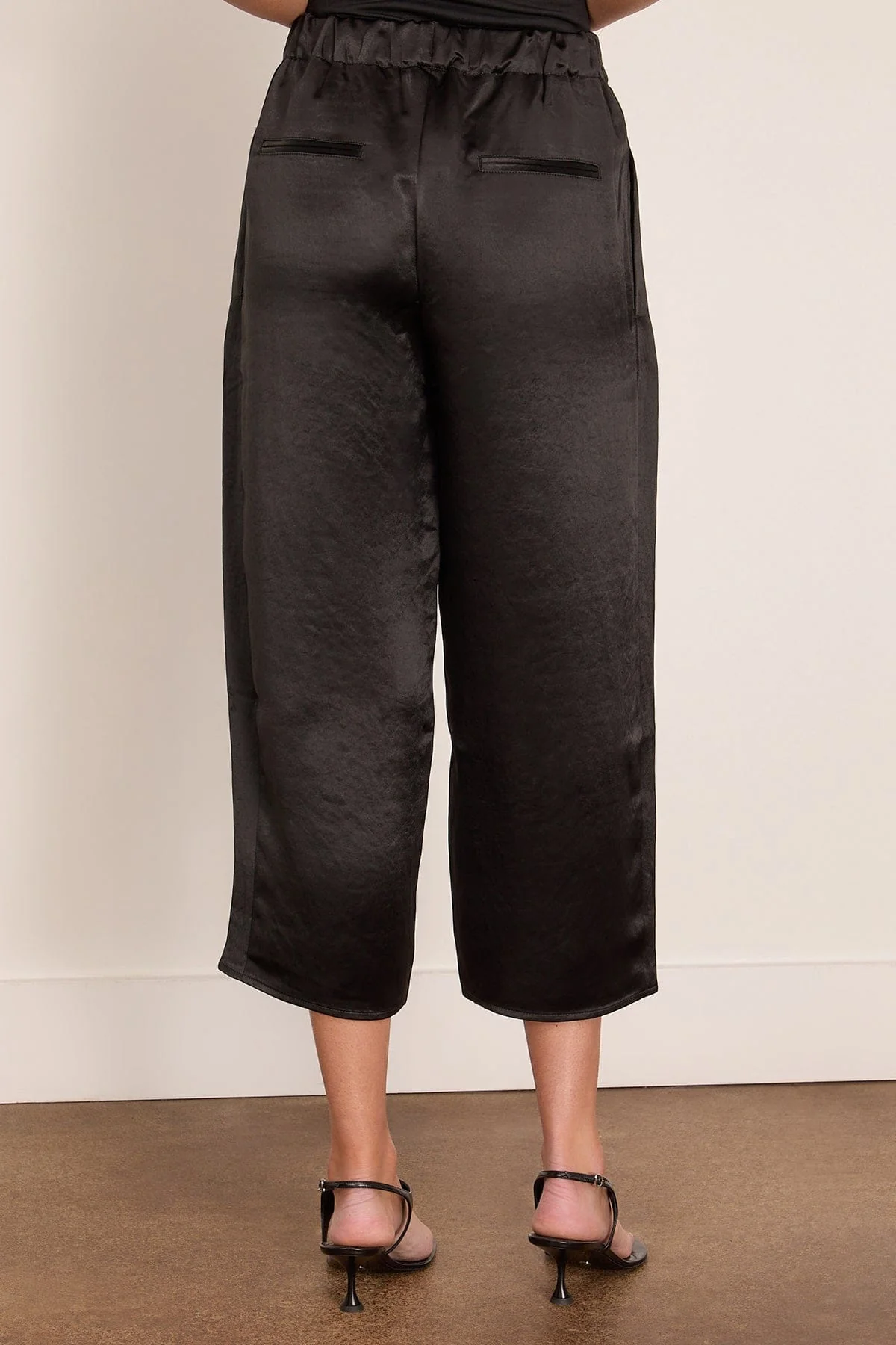 Pull On Wide Leg Crop Pant in Black - Image 4