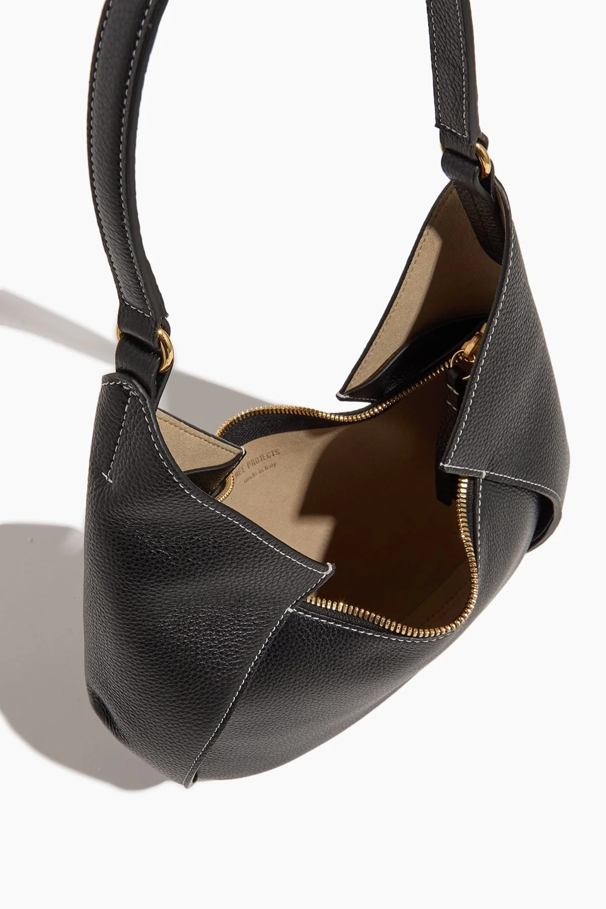 Riva Mini Small Pebble Grain Bag in Black - Image 4