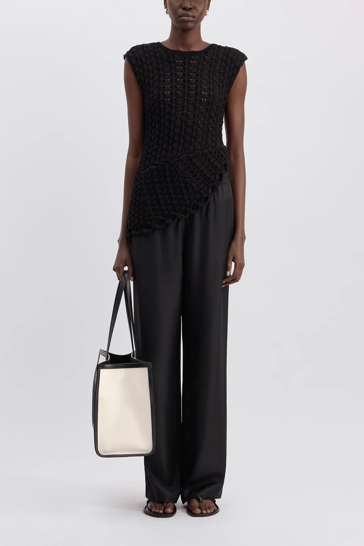 Saez Asymmetric Top in Black - Image 2
