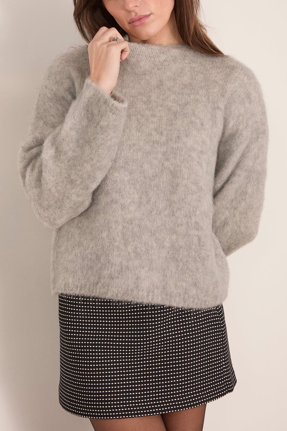 Stretch Baby Suri Alpaca Oversized Sweater in Pearl - Image 3