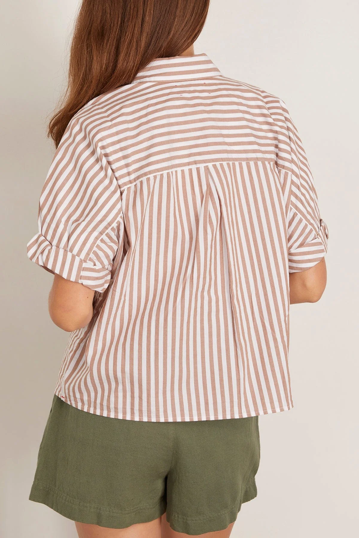 Teddy Shirt in Cafe - Image 4