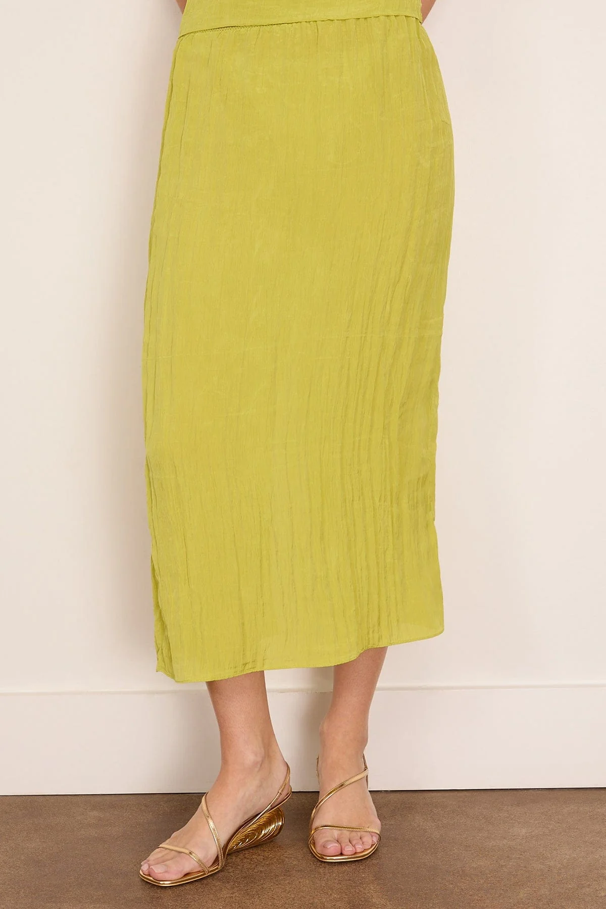 The Crinkle Slip Skirt in Peapod - Image 3