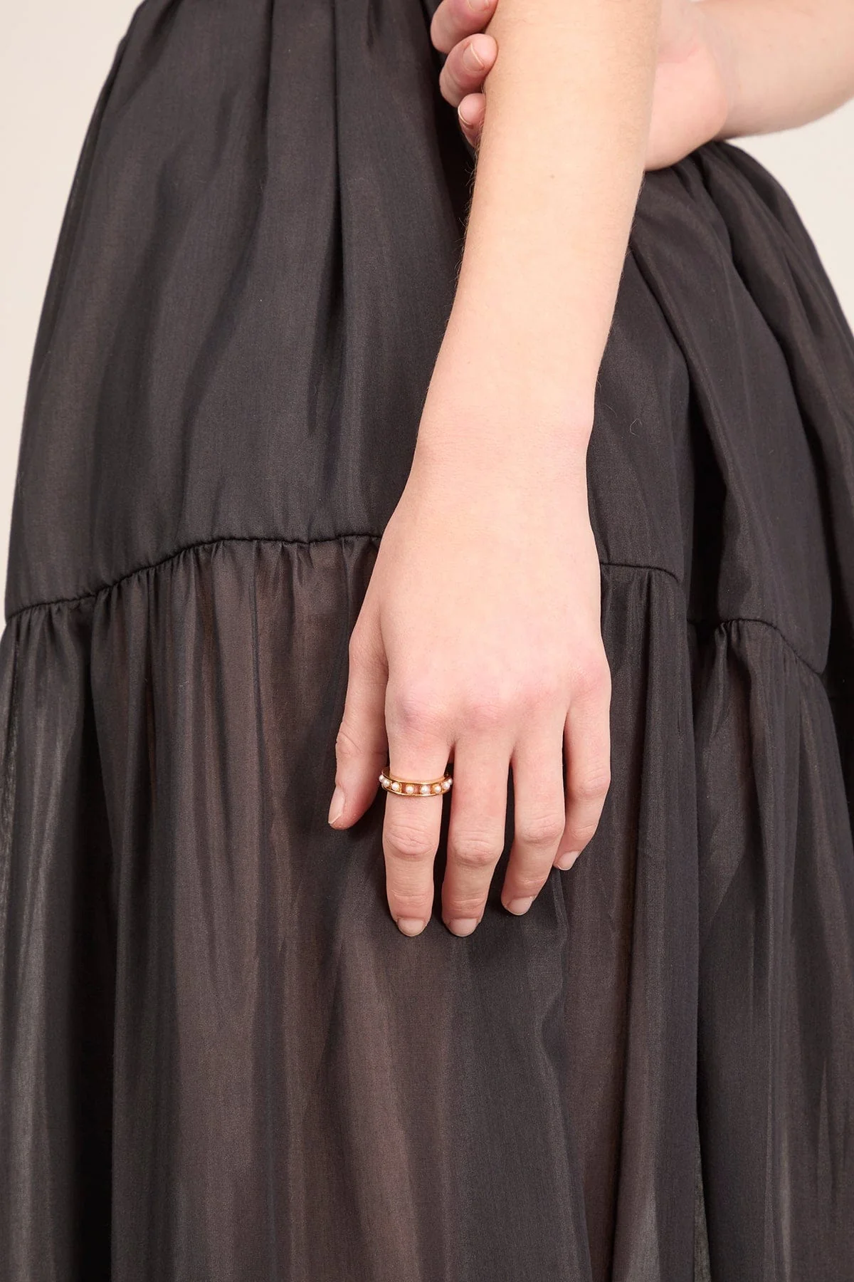 Tiger Pearl Ring in Yellow Gold - Image 2