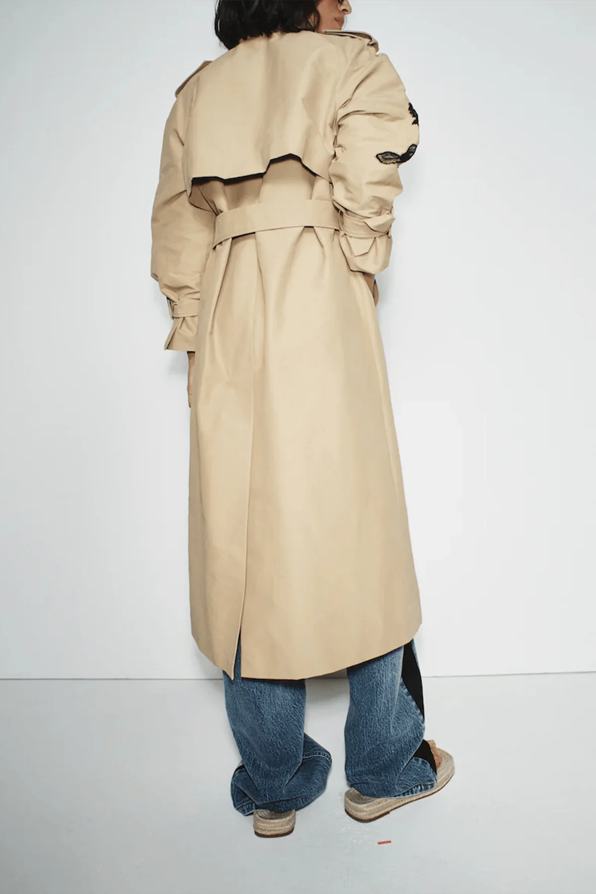 Vaughn Trench in Beige - Image 3